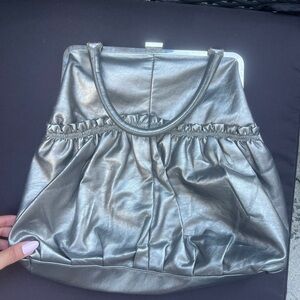 Bonita vintage silver bag